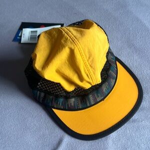 Kavu Trailrunner Honeycomb SnapBack Hat Mesh Medium